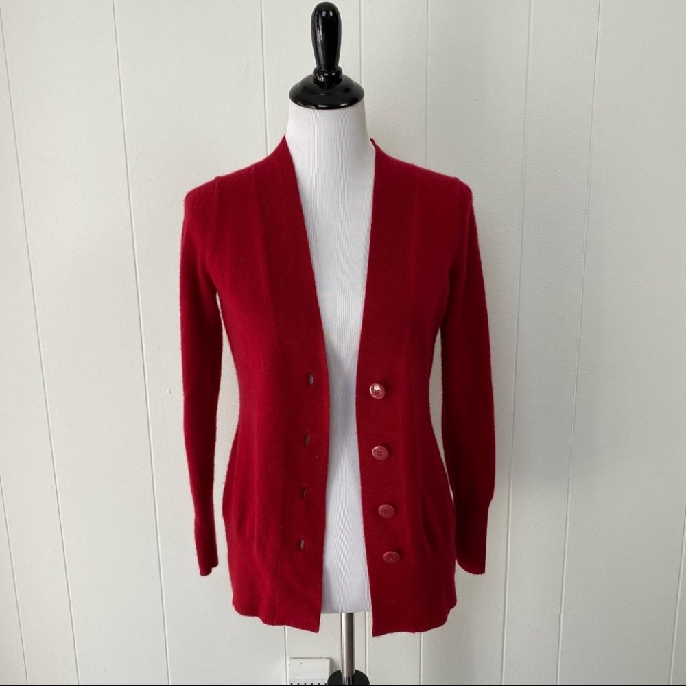 Neiman Marcus 100% Cashmere Red V Neck Button Front Cardigan Sweater Small - Picture 3 of 13
